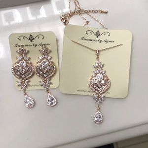 Rose Gold plated earring and necklace bridal set.